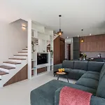 Villa Mukalba Palm With Private Pool And Sea View Medulin