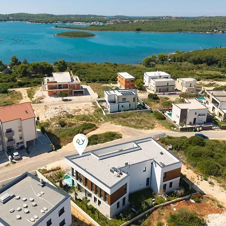 Villa Mukalba Palm With Private Pool Medulin