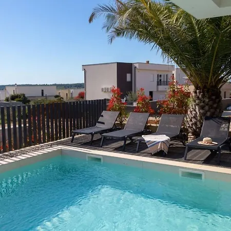 Mukalba Palm With Private Pool *