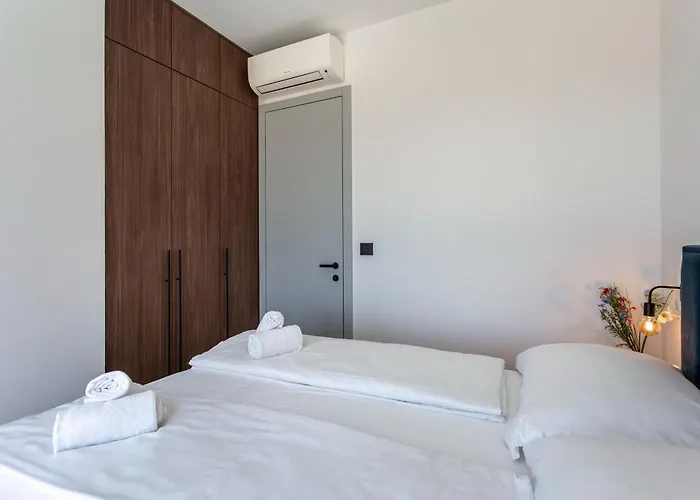 Mukalba Palm With Private Pool And Sea View 빌라 *