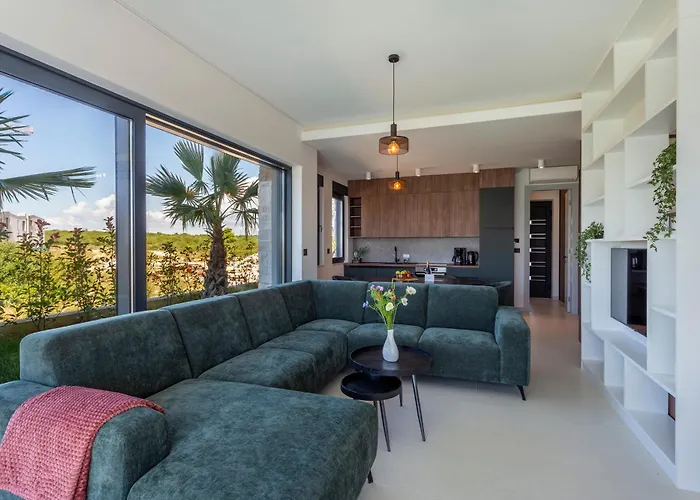빌라 Mukalba Palm With Private Pool And Sea View
