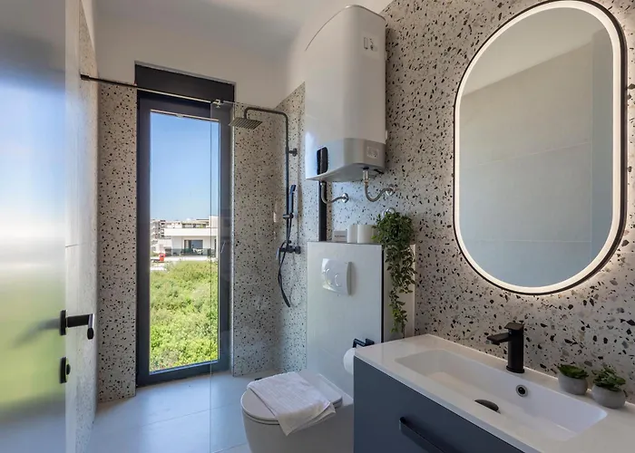 Mukalba Palm With Private Pool And Sea View 빌라 *