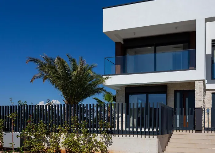 Mukalba Palm With Private Pool And Sea View *