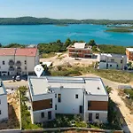 Mukalba Palm With Private Pool And Sea View * Medulin