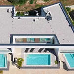 Villa Mukalba Palm With Private Pool And Sea View Medulin