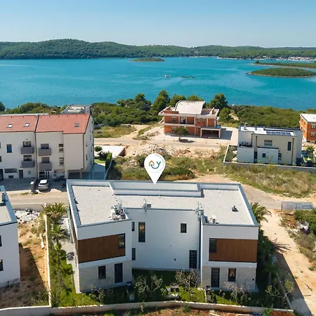 Mukalba Palm With Private Pool Villa