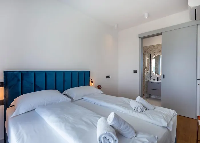 Mukalba Palm With Private Pool And Sea View Vila